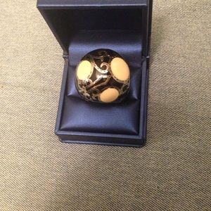 Art design ring size 8.34.