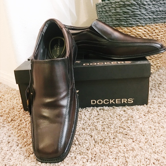 dockers franchise mahogany