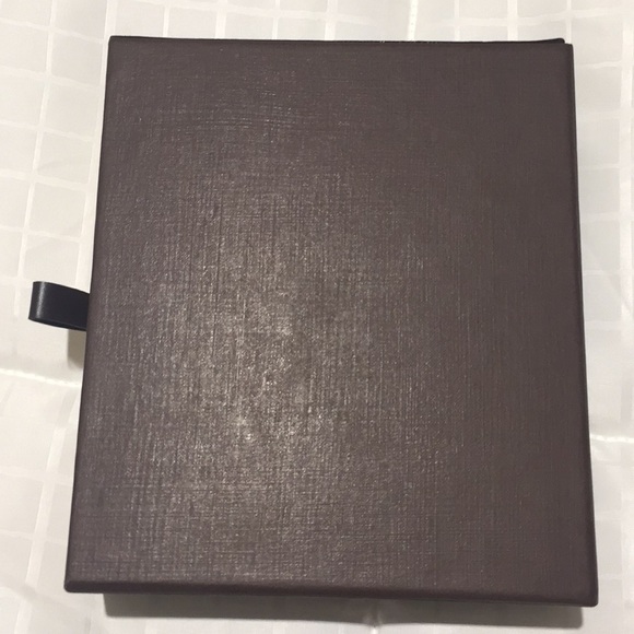 Louis Vuitton Storage Box - Picture 3 of 5