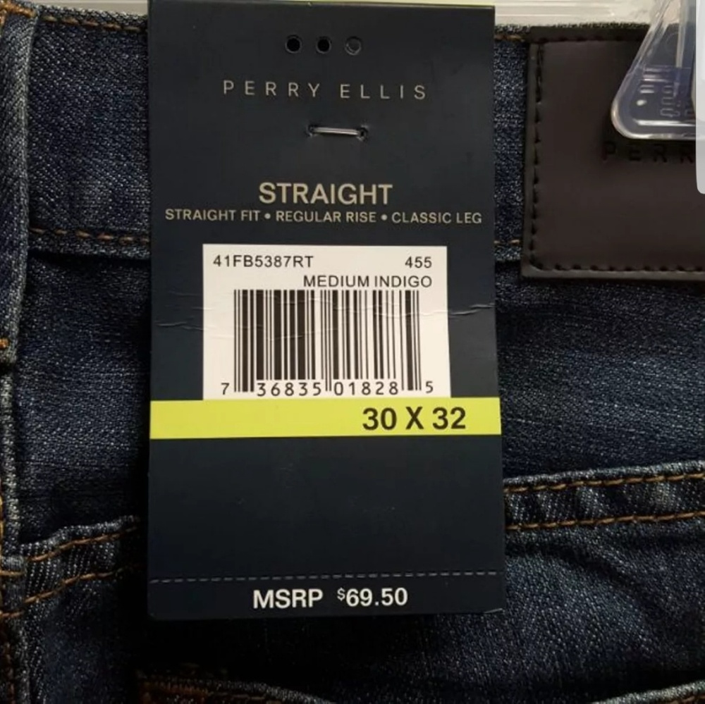Perry Ellis - Picture 2 of 3