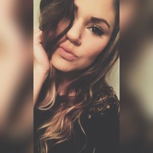 Meet your Posher, Rebecca