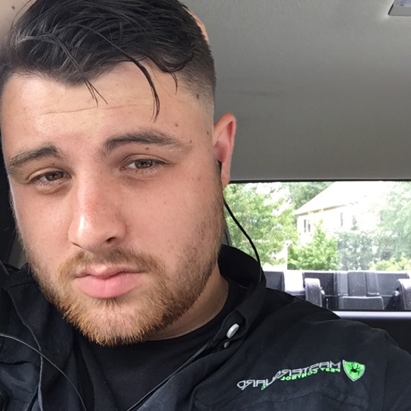 Meet your Posher, Alvin - Picture 7 of 8