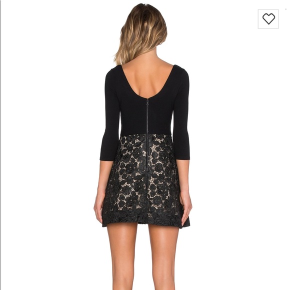 Amie Scoop Neck Dress in black and nude - Picture 4 of 6