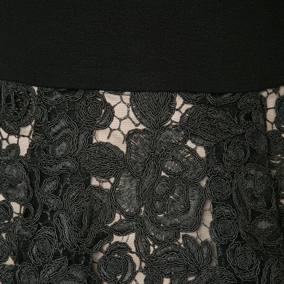 Amie Scoop Neck Dress in black and nude - Picture 5 of 6