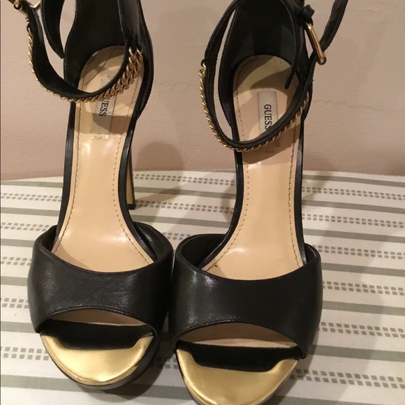 Shoes - Picture 3 of 8