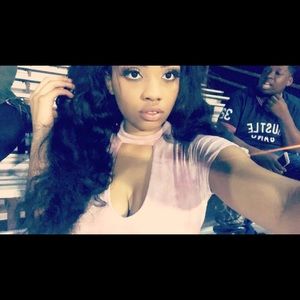 Meet your Posher, Makayla