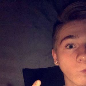 Meet your Posher, Cole