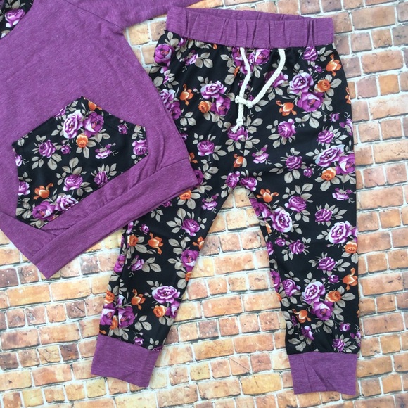 Boutique Baby Girl Trendy 2pc Tracksuit - Picture 3 of 4