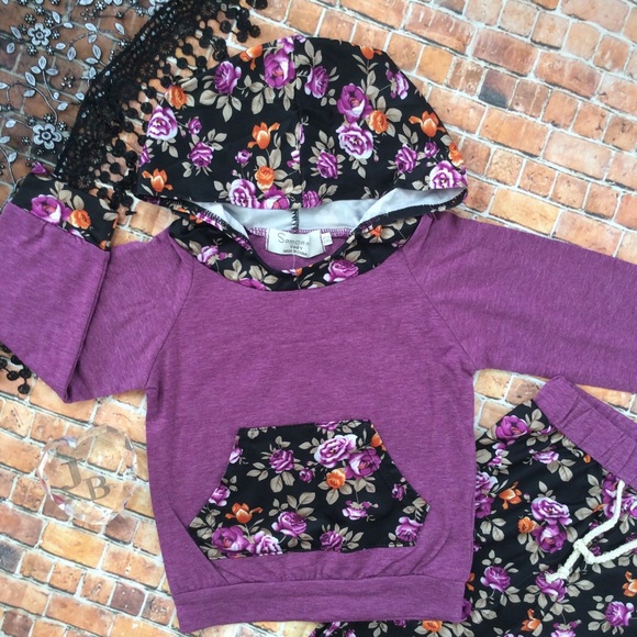Boutique Baby Girl Trendy 2pc Tracksuit - Picture 4 of 4