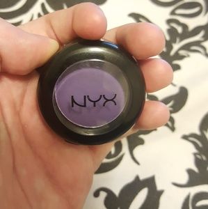 NYX Eyshadow In UltraViolet
