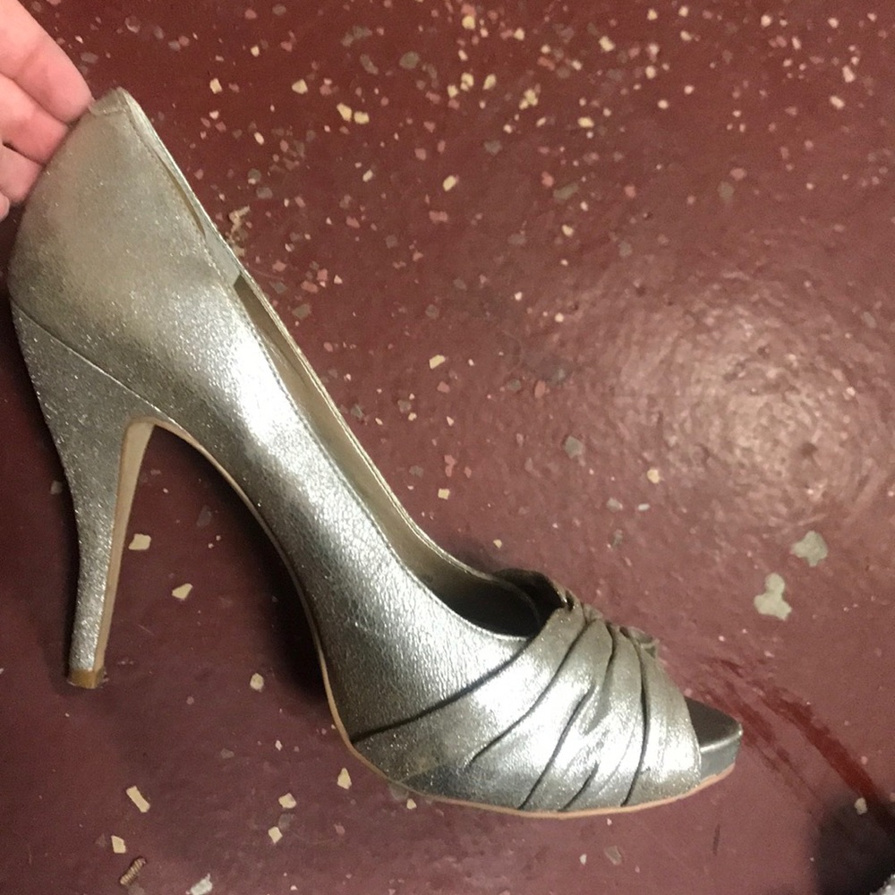 gianna binni silver heels