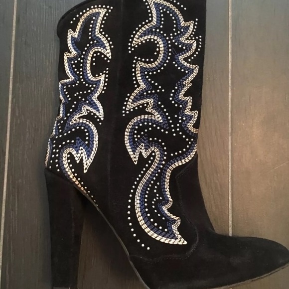 SOLD Suede Zara Booties - Picture 2 of 4