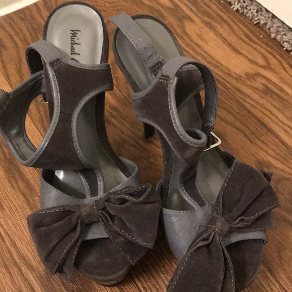 Shoes - Picture 3 of 3