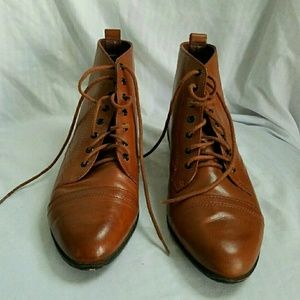 Calico brown/caramel boots