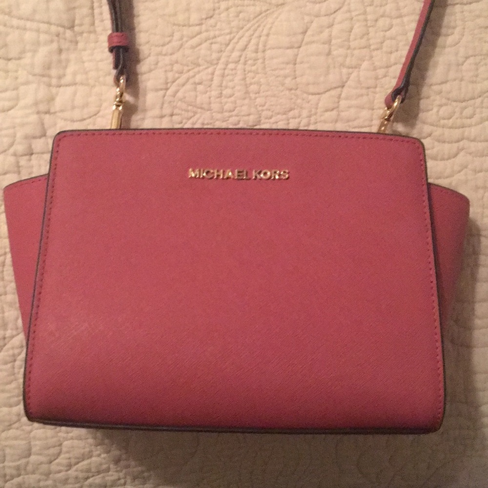 Michael Kors crossbody purse