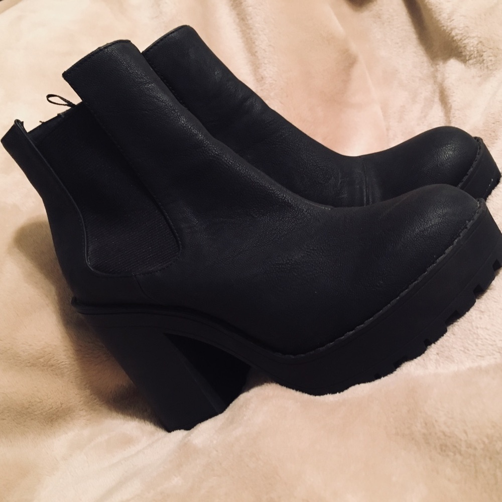 H&M Thick heel platform booties