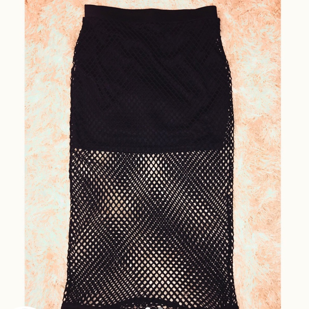 Mesh skirt