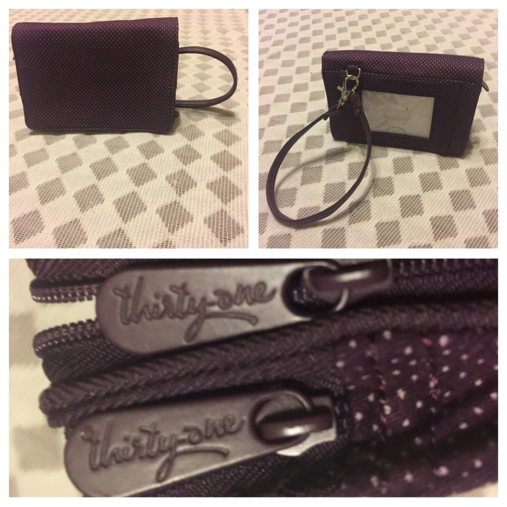 ***Preowned Thirty-One***Mini Wallet. Purple color