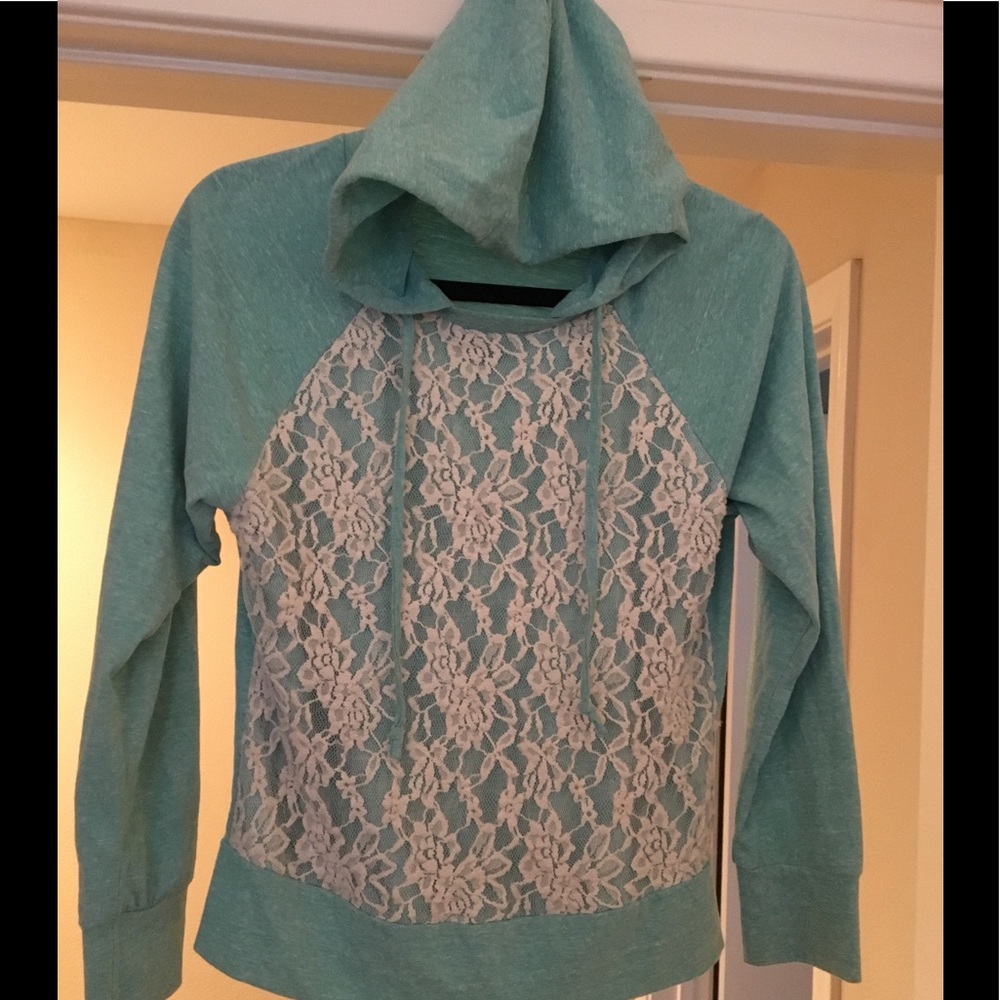 Sweater / hoodie
