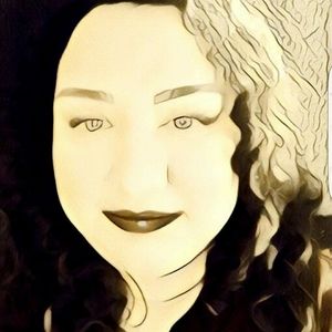 Meet your Posher, Monica