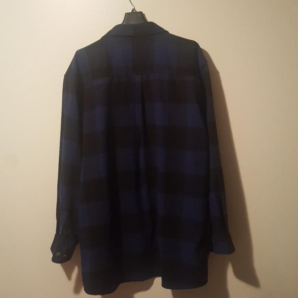Shirt - Picture 3 of 3