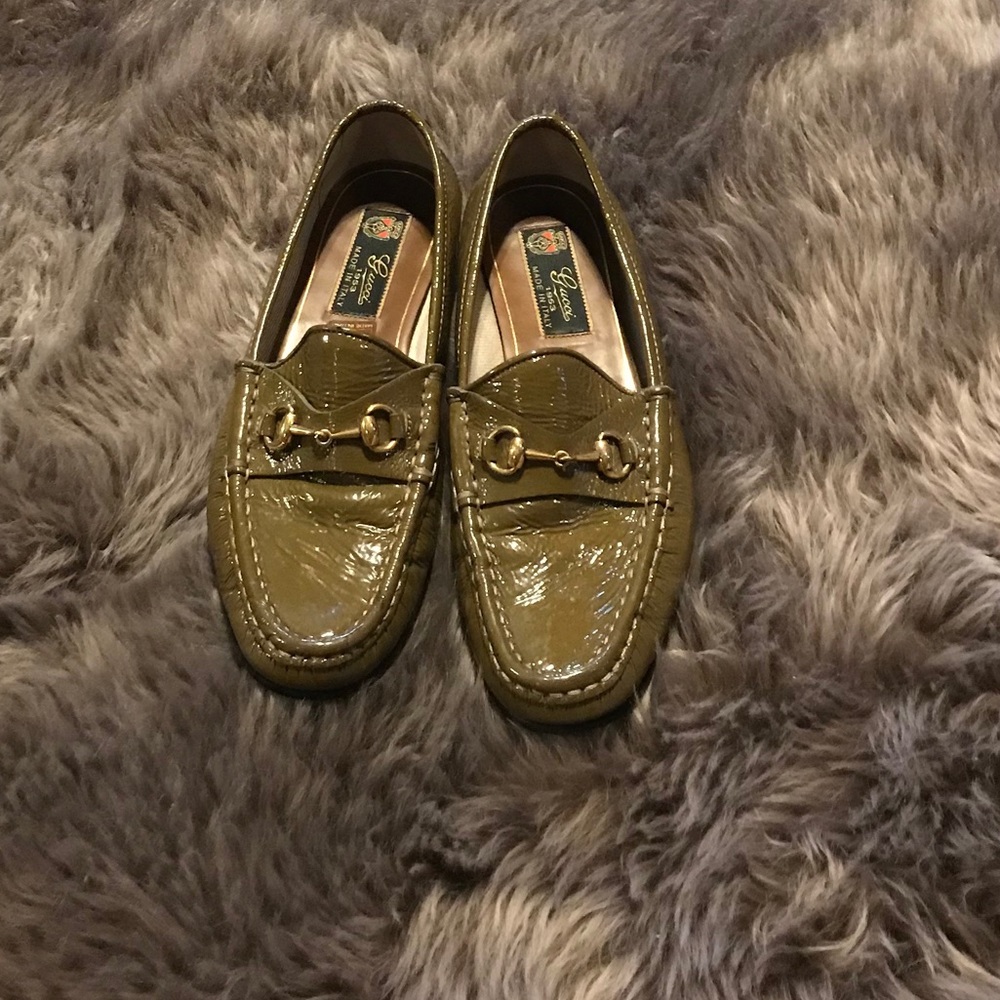 Authentic Gucci dark green patent leather size36.5