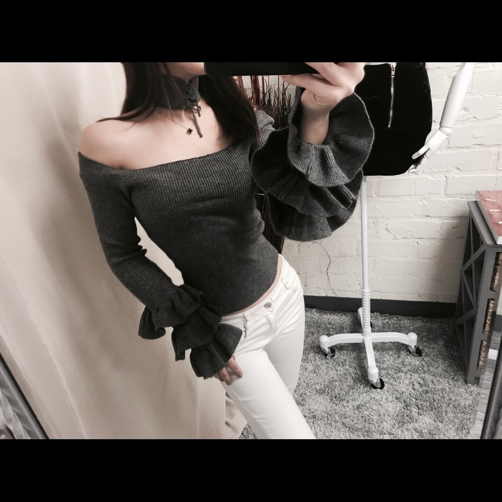 Off shoulder knit top