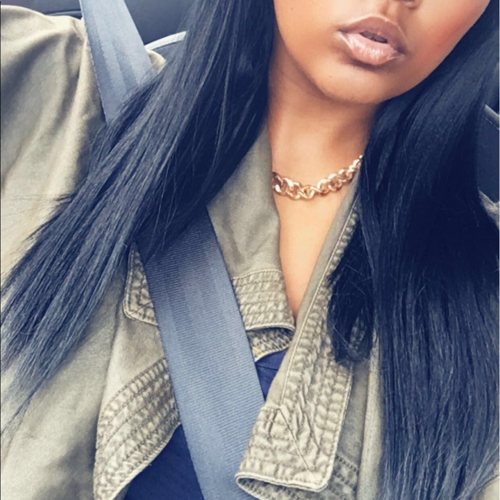 Meet your Posher, Brittani