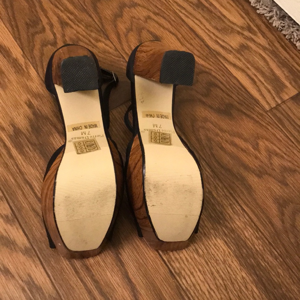 Heels - Picture 3 of 3