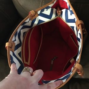 Nice Dooney & bourke
