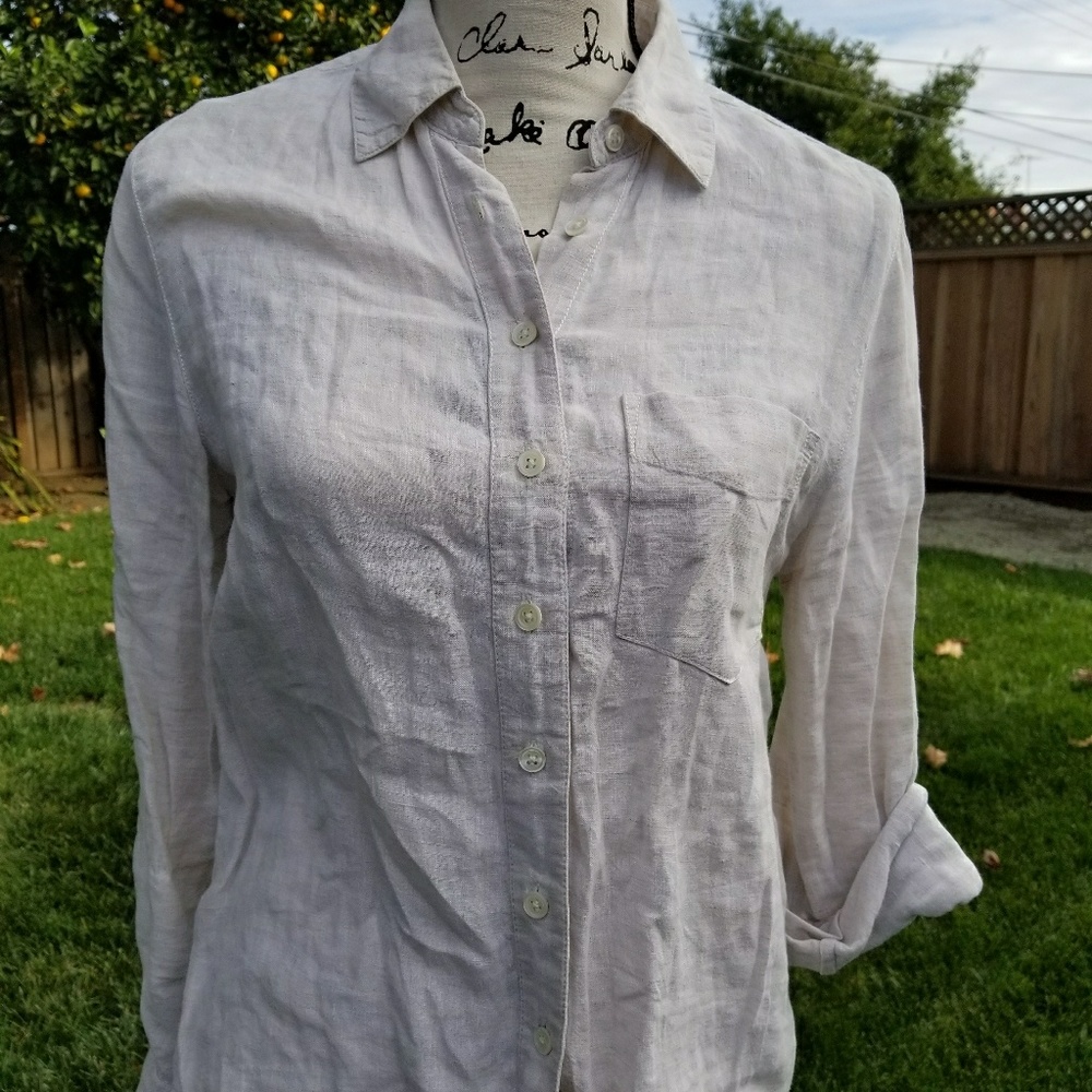 Ann Taylor White Top