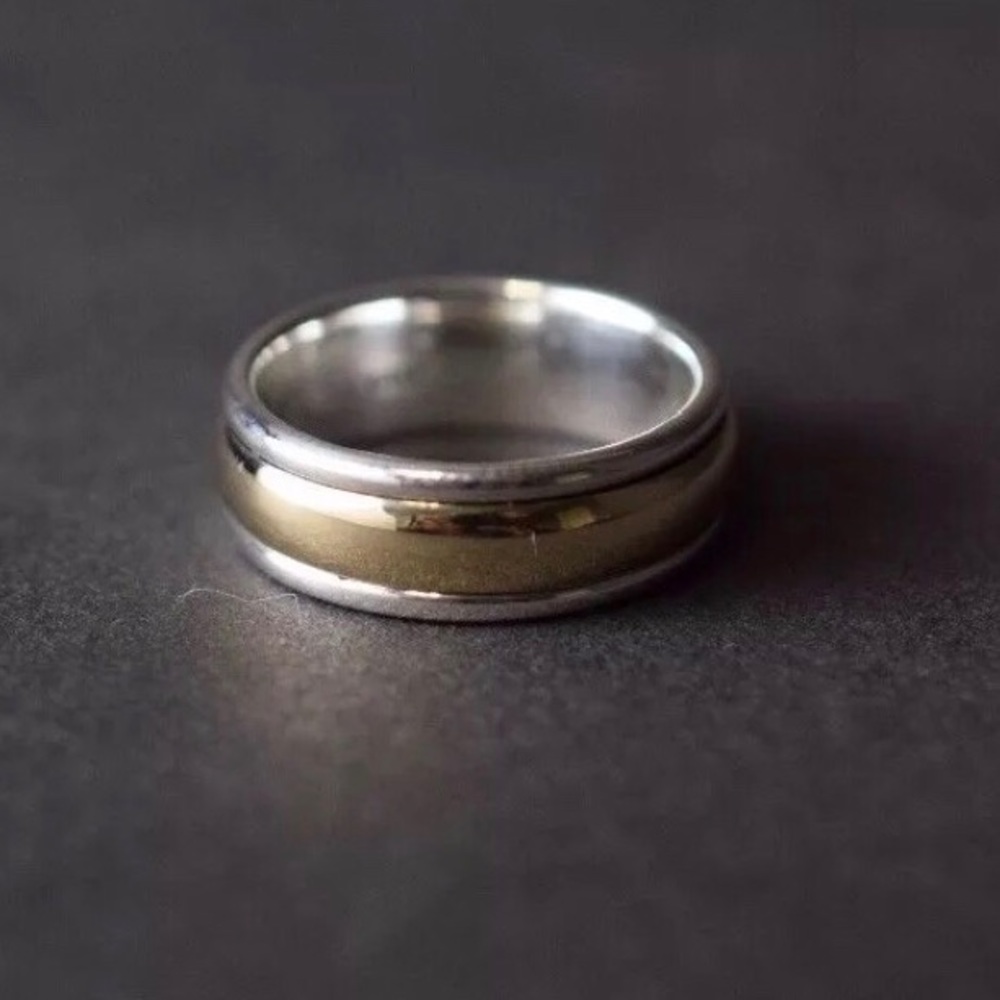 James Avery Simplicity Band size 5.5