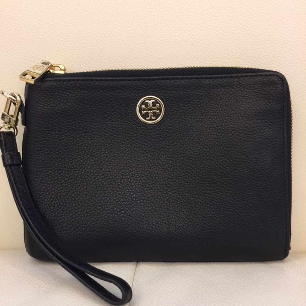 Tory Burch Robinson Large Wrislet