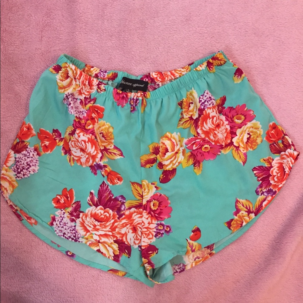 Forever 21 floral flowy shorts