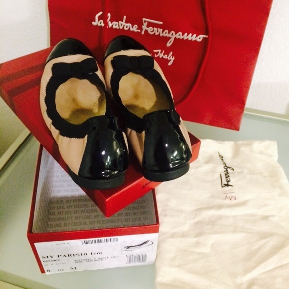 Ferragamo Ballet Joy Flats Nude Patent Leather Bow
