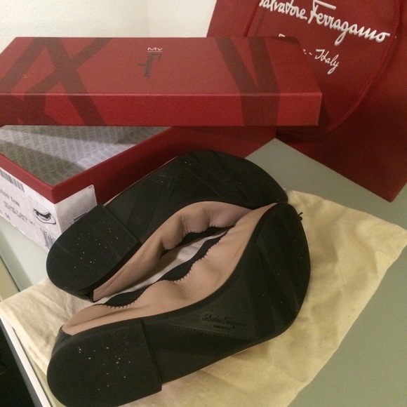 Ferragamo Ballet Joy Flats Nude Patent Leather Bow