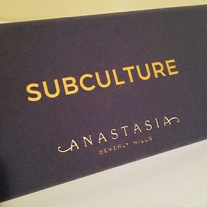 Anastasia Subculture Paletter