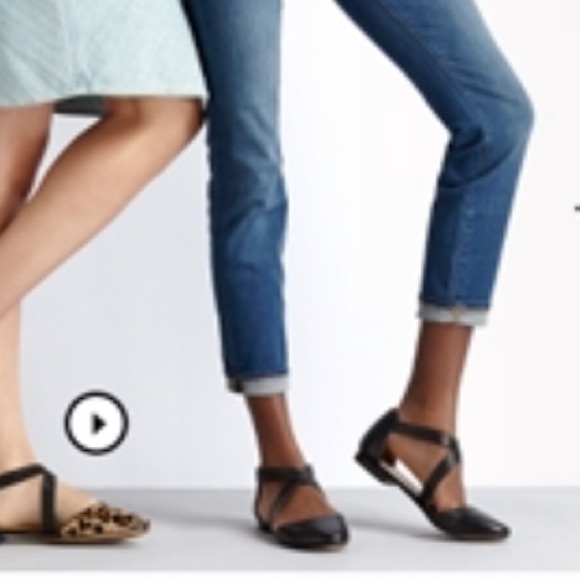 Black Leather Cross Strap Ballet Flats - Picture 5 of 7