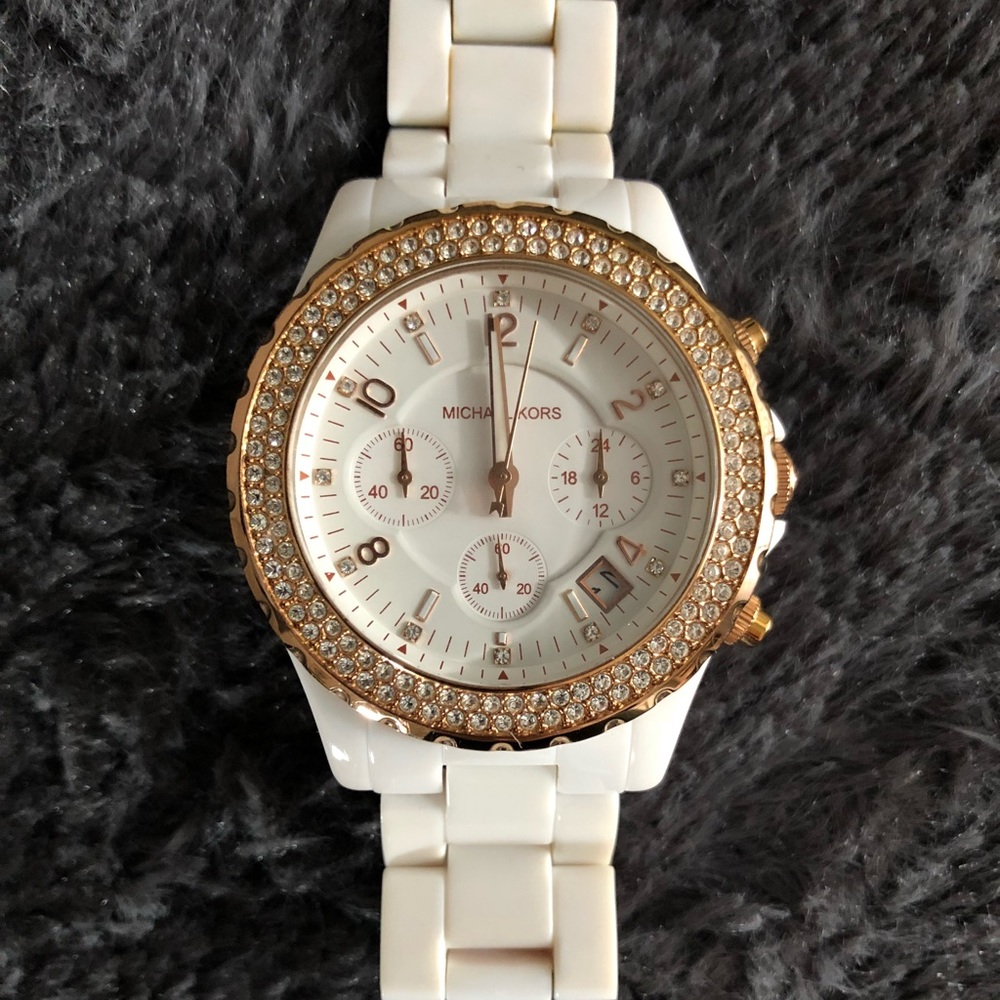 ✨ FLASH SALE ✨ Michael Kors White Watch