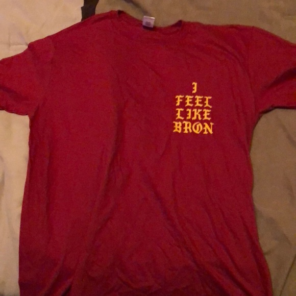 I feel like bron tee Xl - Picture 2 of 2