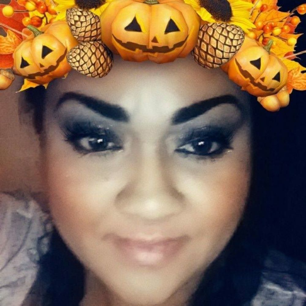 Meet your Posher, Noemi