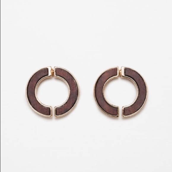 Zara NIB wooden round 2 side earrings - Picture 2 of 5