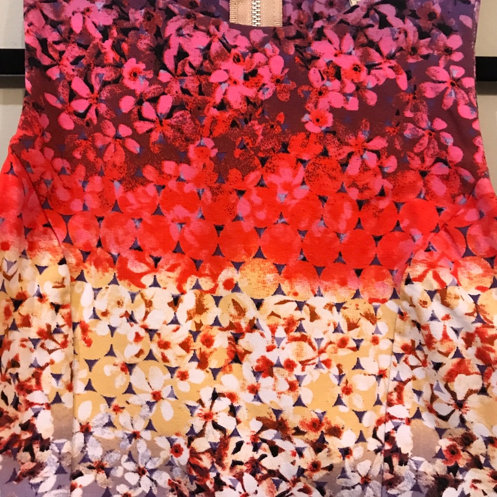 Colorful crop top - Picture 2 of 2