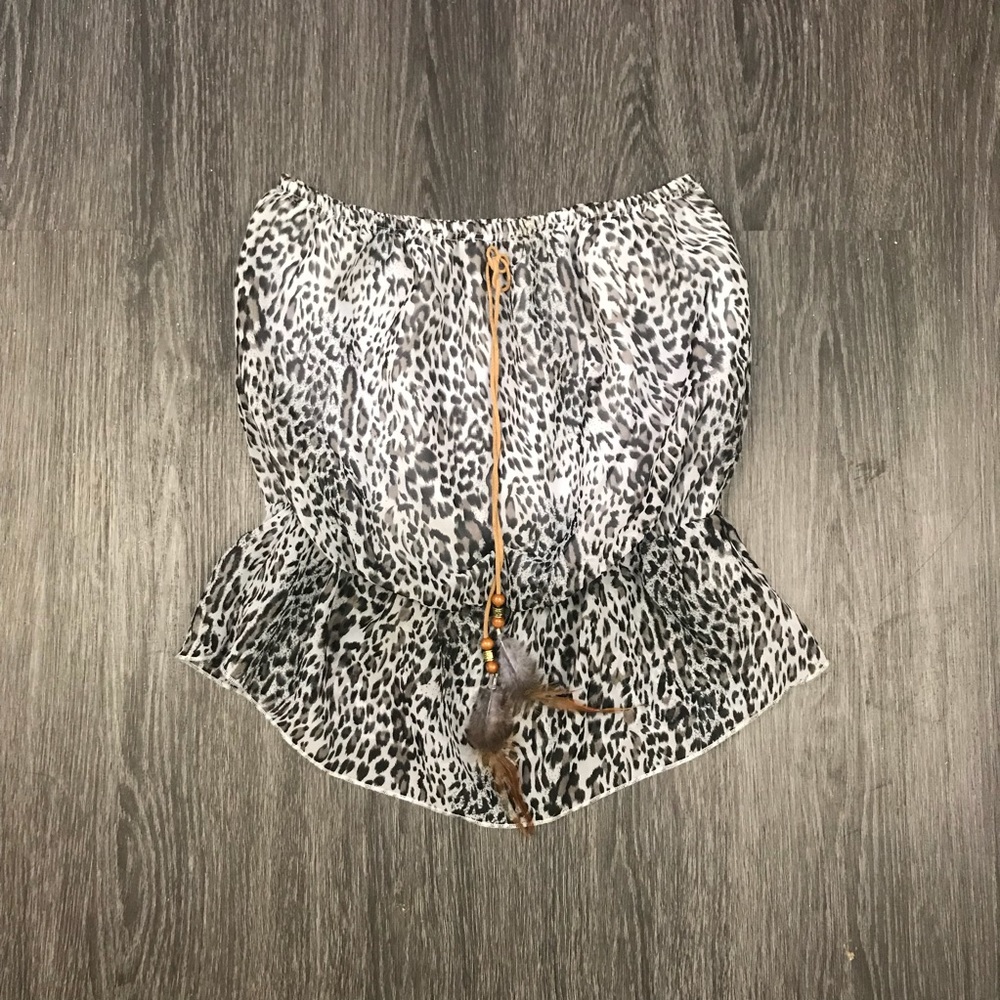 Strapless top