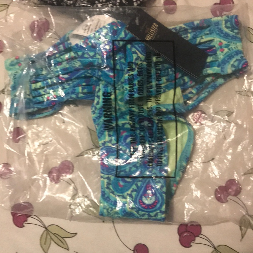 Hollister swimsuit bottoms