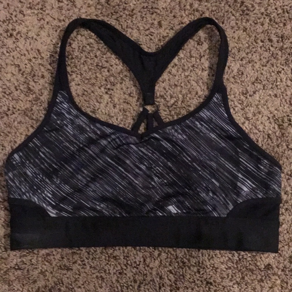 Black F21 sports bra!