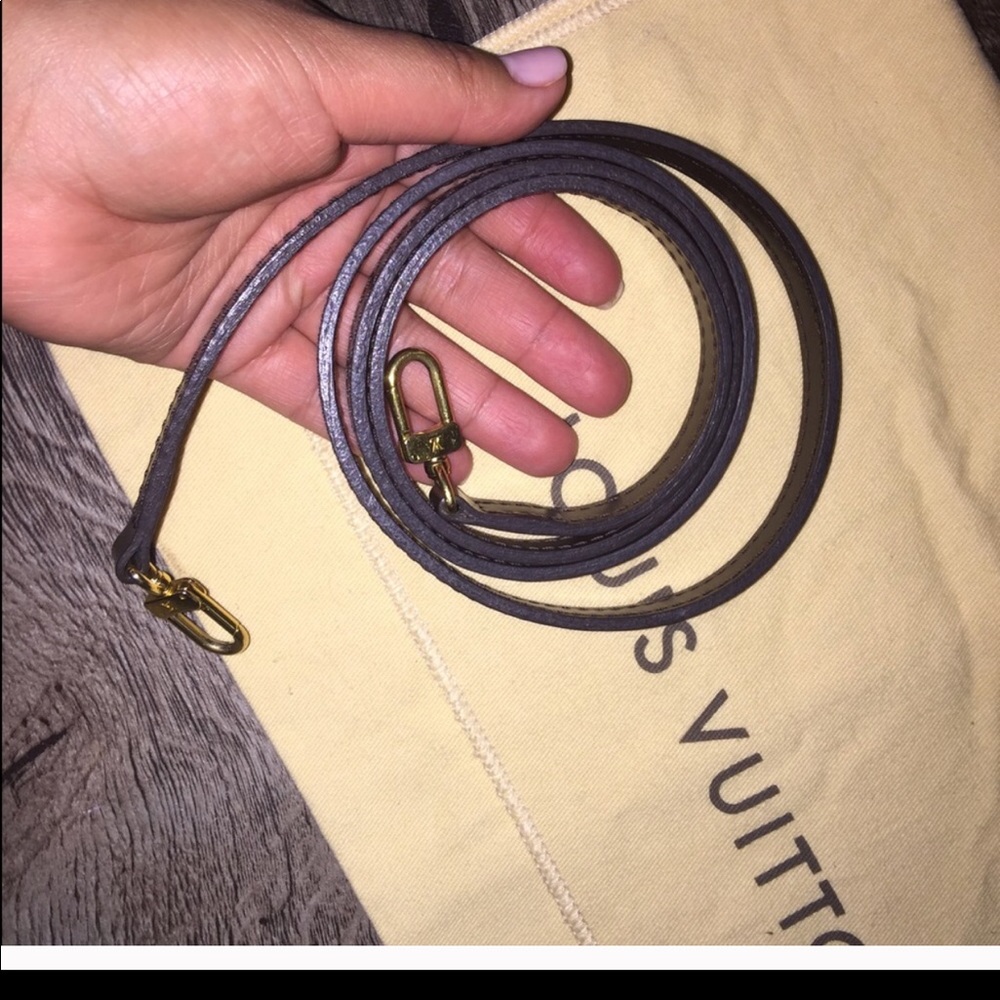 Eva Louis Vuitton Strap (NO DUST BAG!!!!)