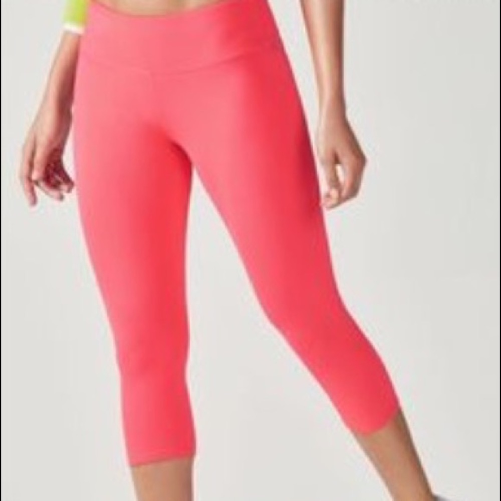 Hot pink fabletic cropped leggings