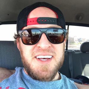 Meet your Posher, Clint