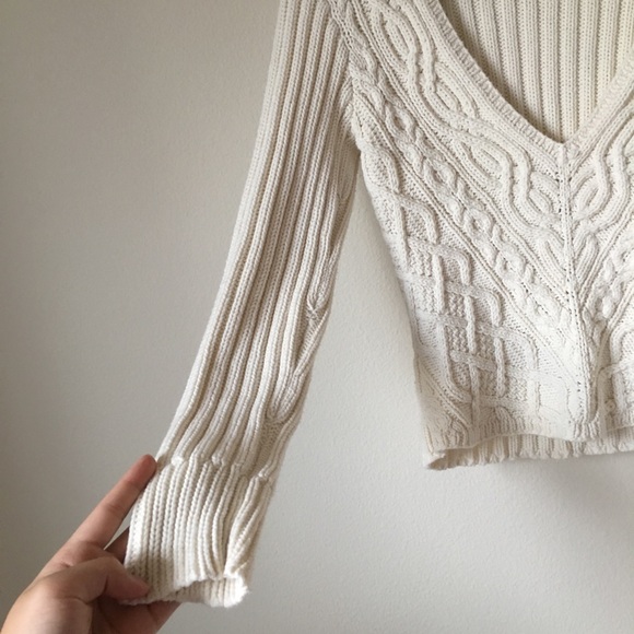 ❤️🌹DKNY knit sweater - Picture 3 of 4